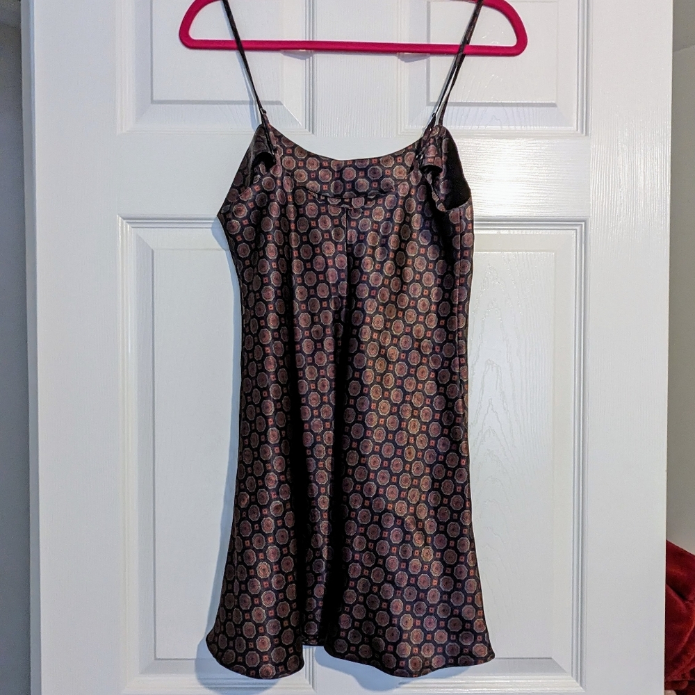Vintage Victoria Secret Satin Patterned Night Gown Slip - Picture 3 of 5